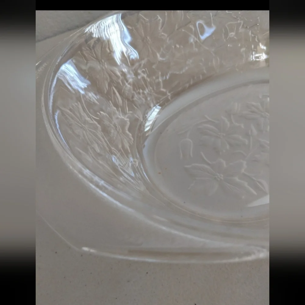 Elegant Holiday Vintage Serveware Baking Dish Floral Poinsettia Nostalgia